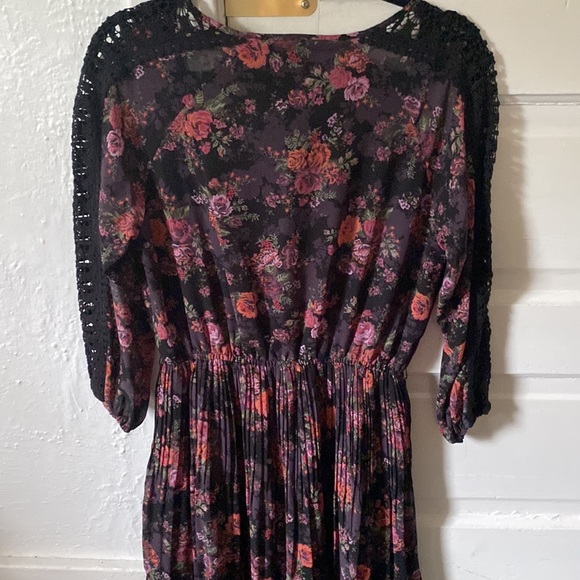 American Rag Dress - Picture 6 of 9